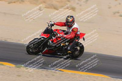 media/Oct-08-2022-SoCal Trackdays (Sat) [[1fc3beec89]]/Turn 9 Inside (10am)/